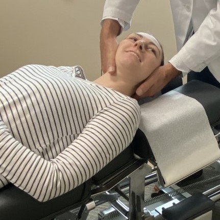 img-chiropractic-adjustment